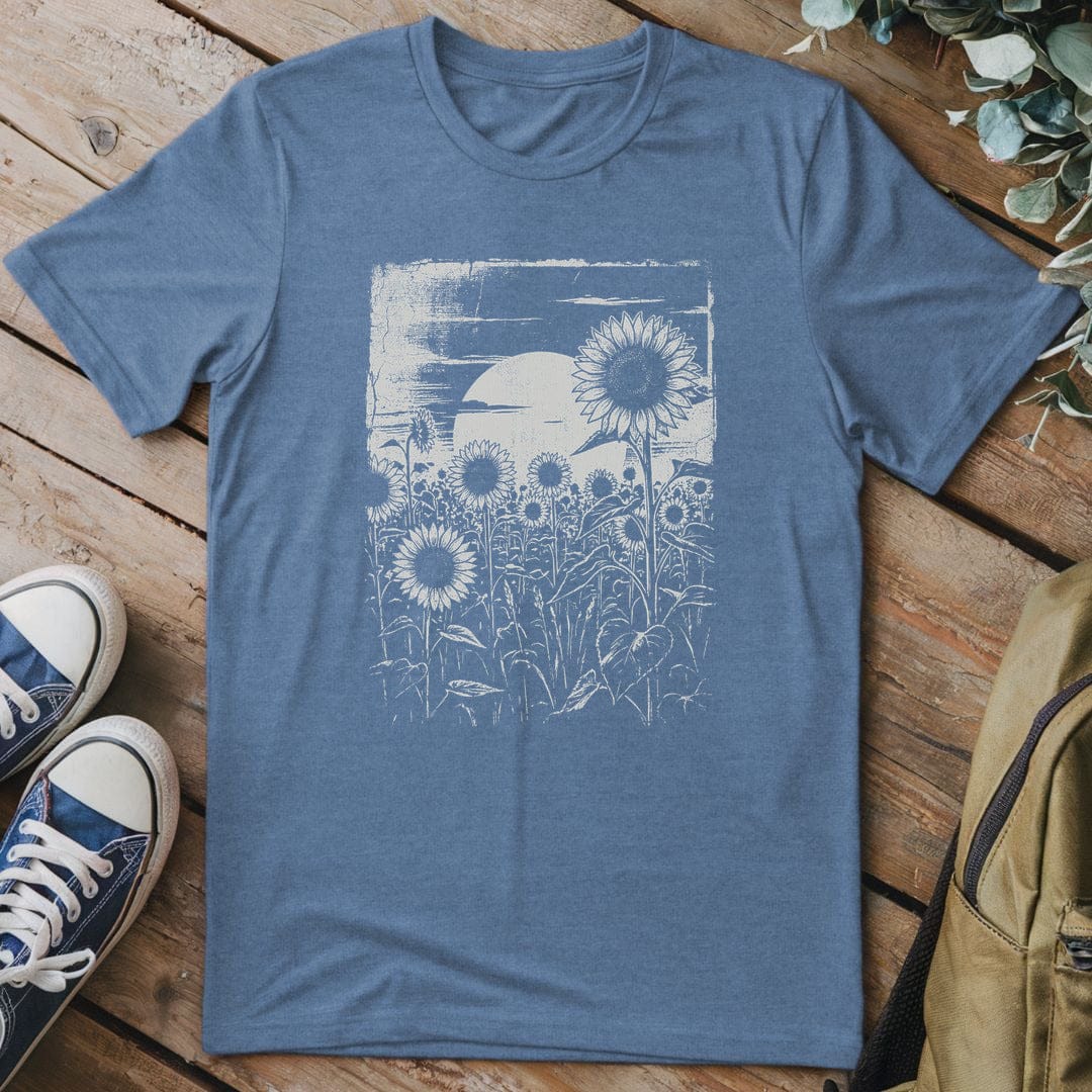 T-Shirt Heather Indigo / S Nocturnal Blooms
