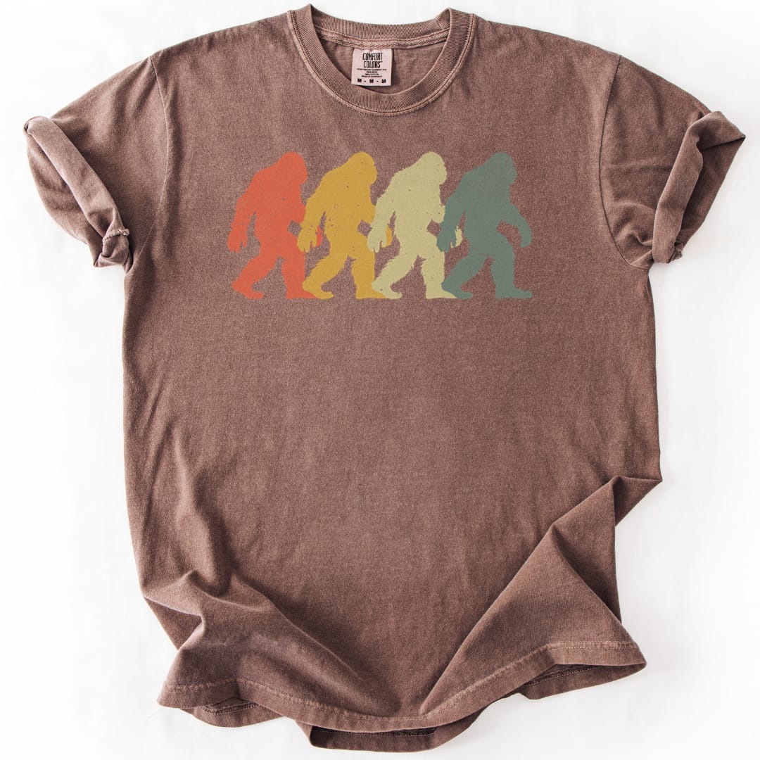 T-Shirt Espresso / S Walkin’ with Legends Bigfoot Premium