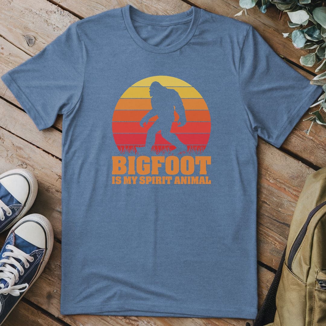T-Shirt Heather Indigo / S Spirit Animal Bigfoot
