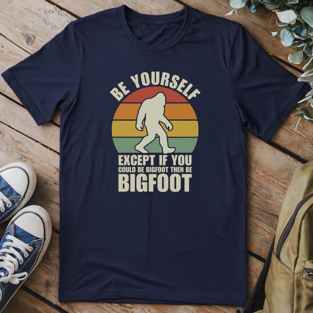 T-Shirt Navy / S Be Bigfoot