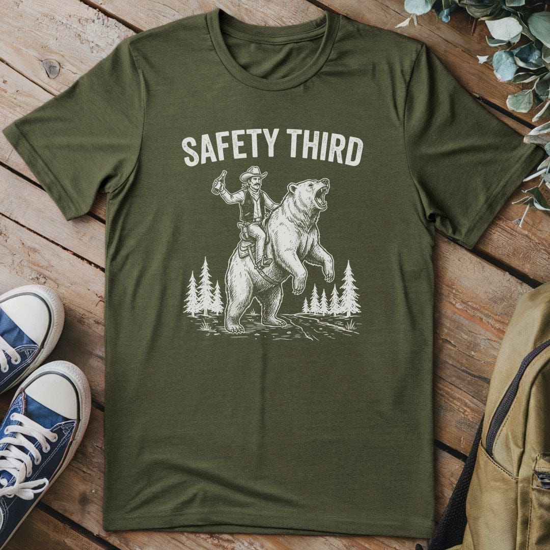 T-Shirt Military Green / S Bear Rodeo Maverick