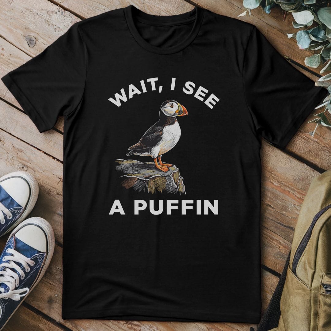 T-Shirt Black / S I See A Puffin