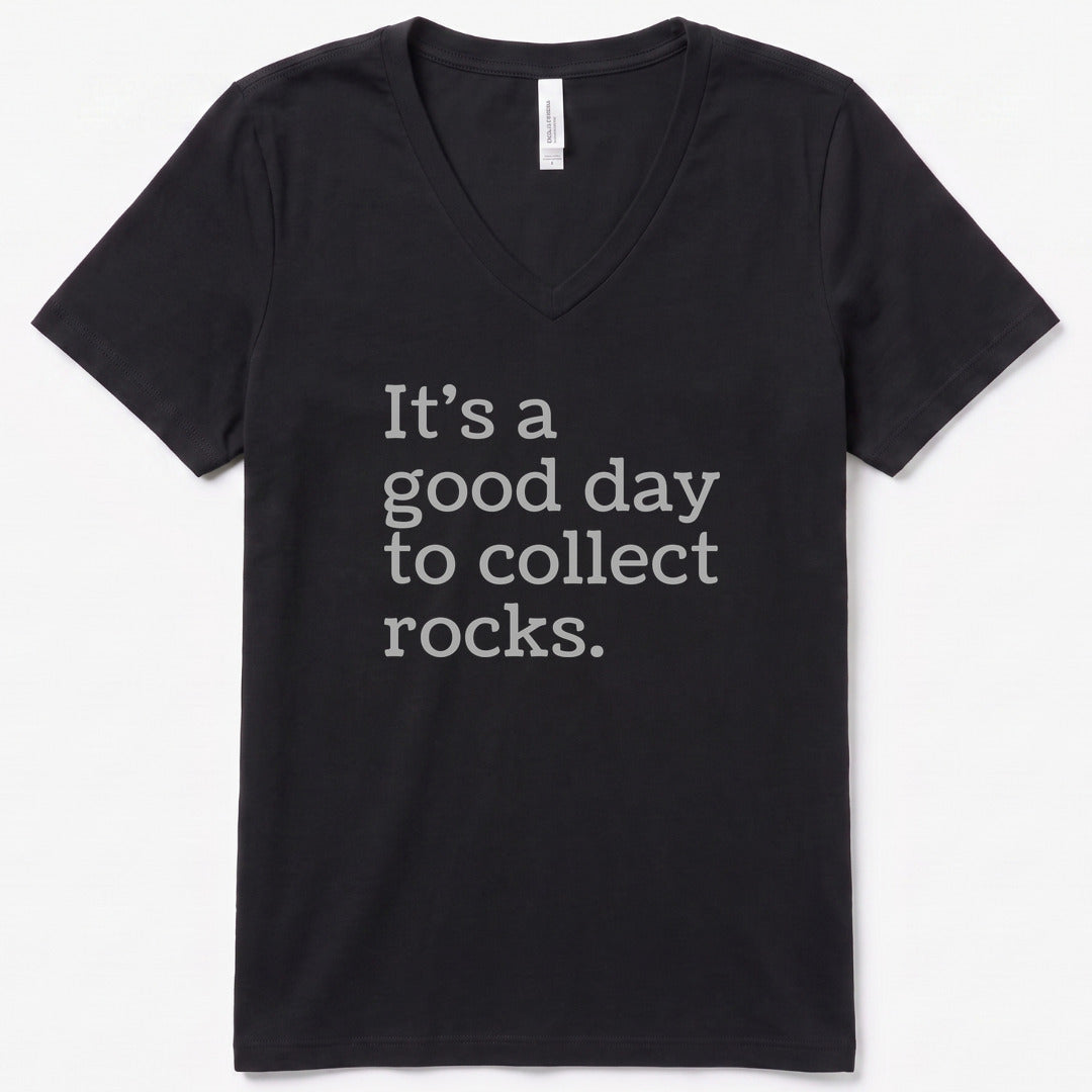 Collecting Rocks V-Neck Heather - women's relaxed v-neck tee in Black Heather from Summit Soul