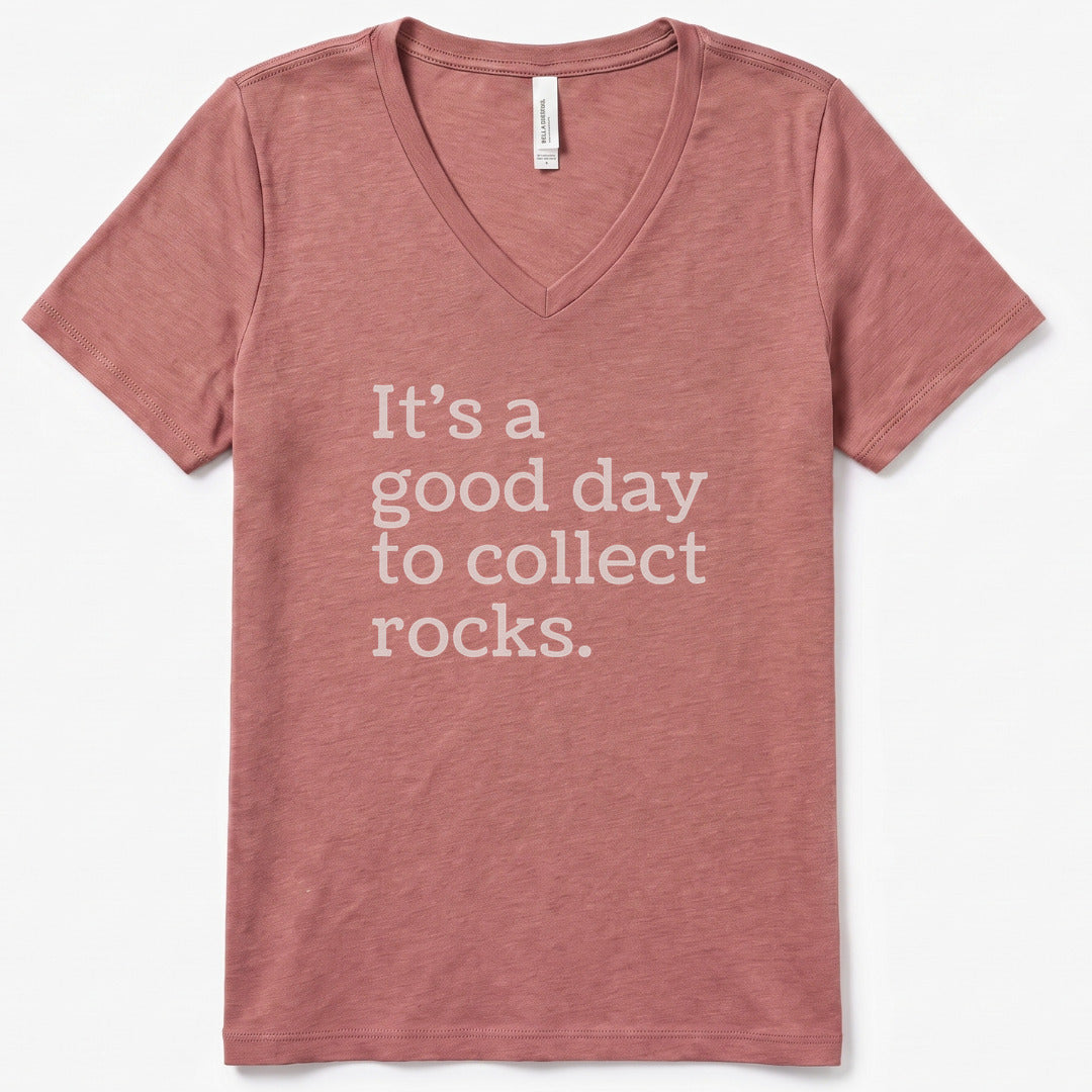 Collecting Rocks V-Neck Heather - women's relaxed v-neck tee in Heather Mauve from Summit Soul