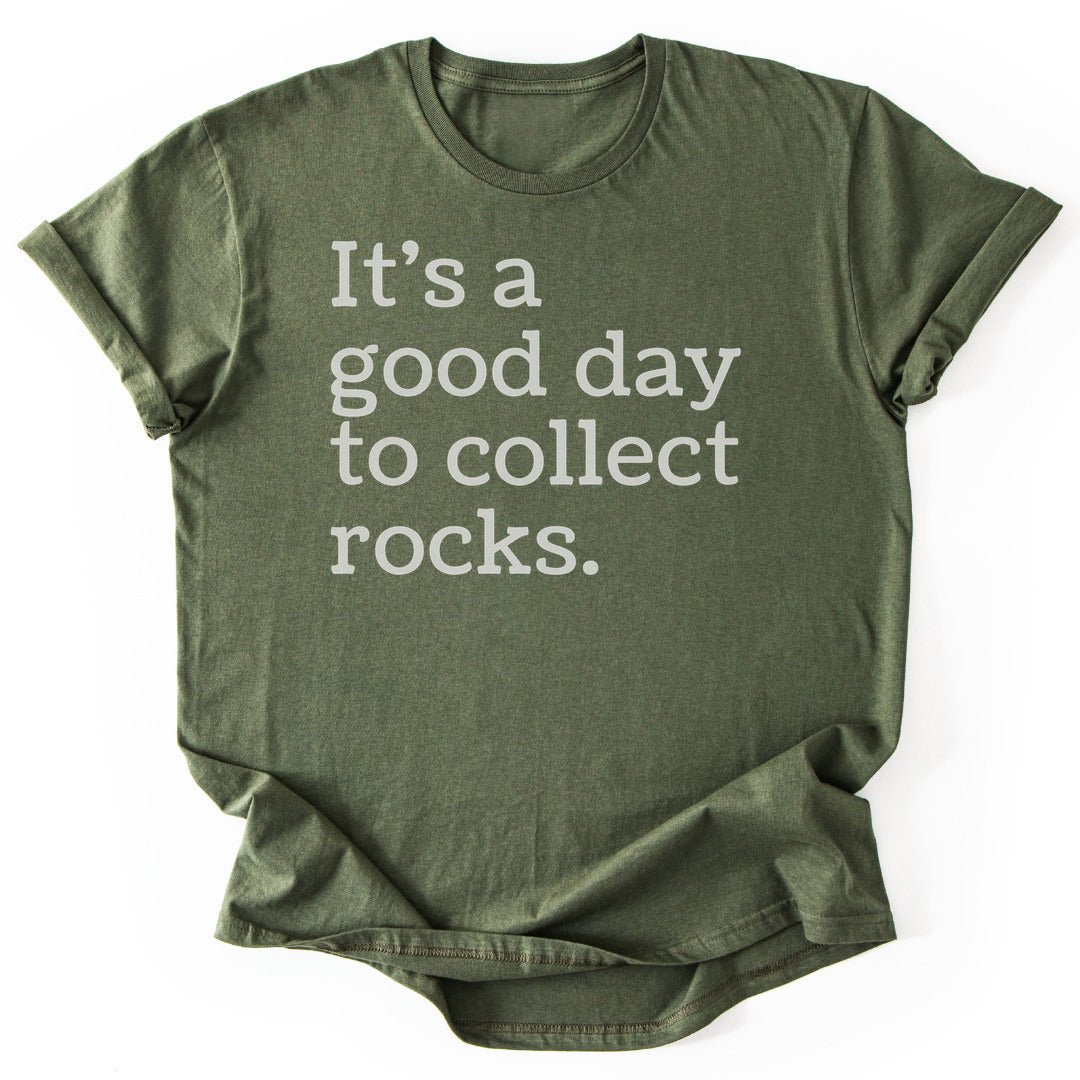 T-Shirt Military Green / S Collecting Rocks