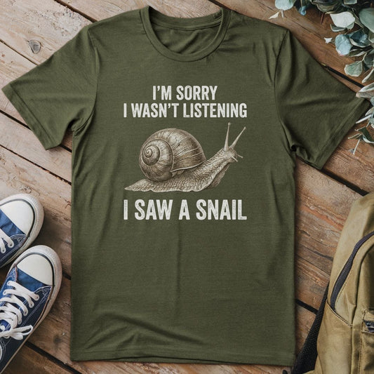 T-Shirt Military Green / S Distracted By A Snail