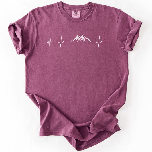 T-Shirt Berry / S Mountain Pulse Minimalist Premium
