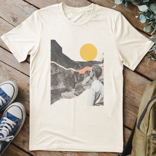 T-Shirt Natural / S Wanderer's View T-Shirt