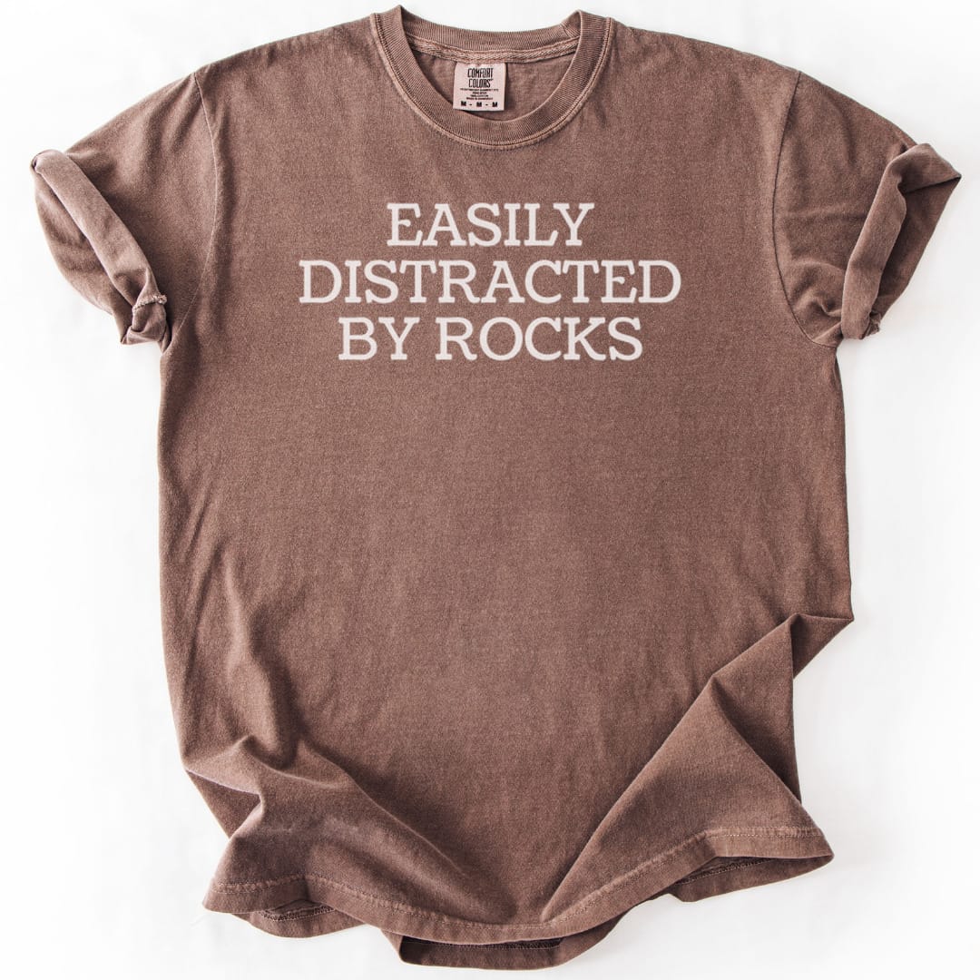 T-Shirt Espresso / S Easily Distracted By Rocks Premium