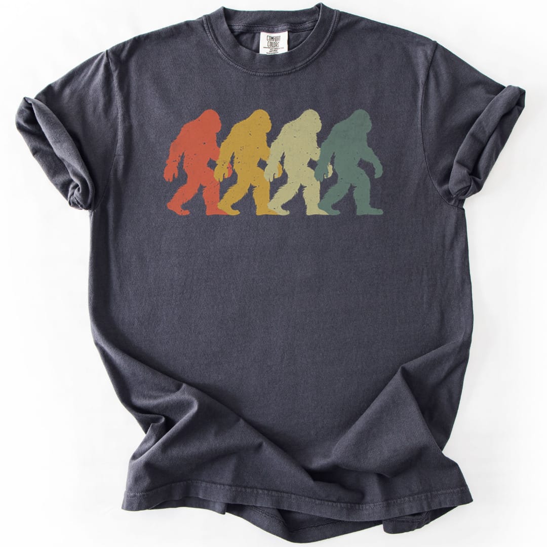 T-Shirt Graphite / S Walkin’ with Legends Bigfoot Premium