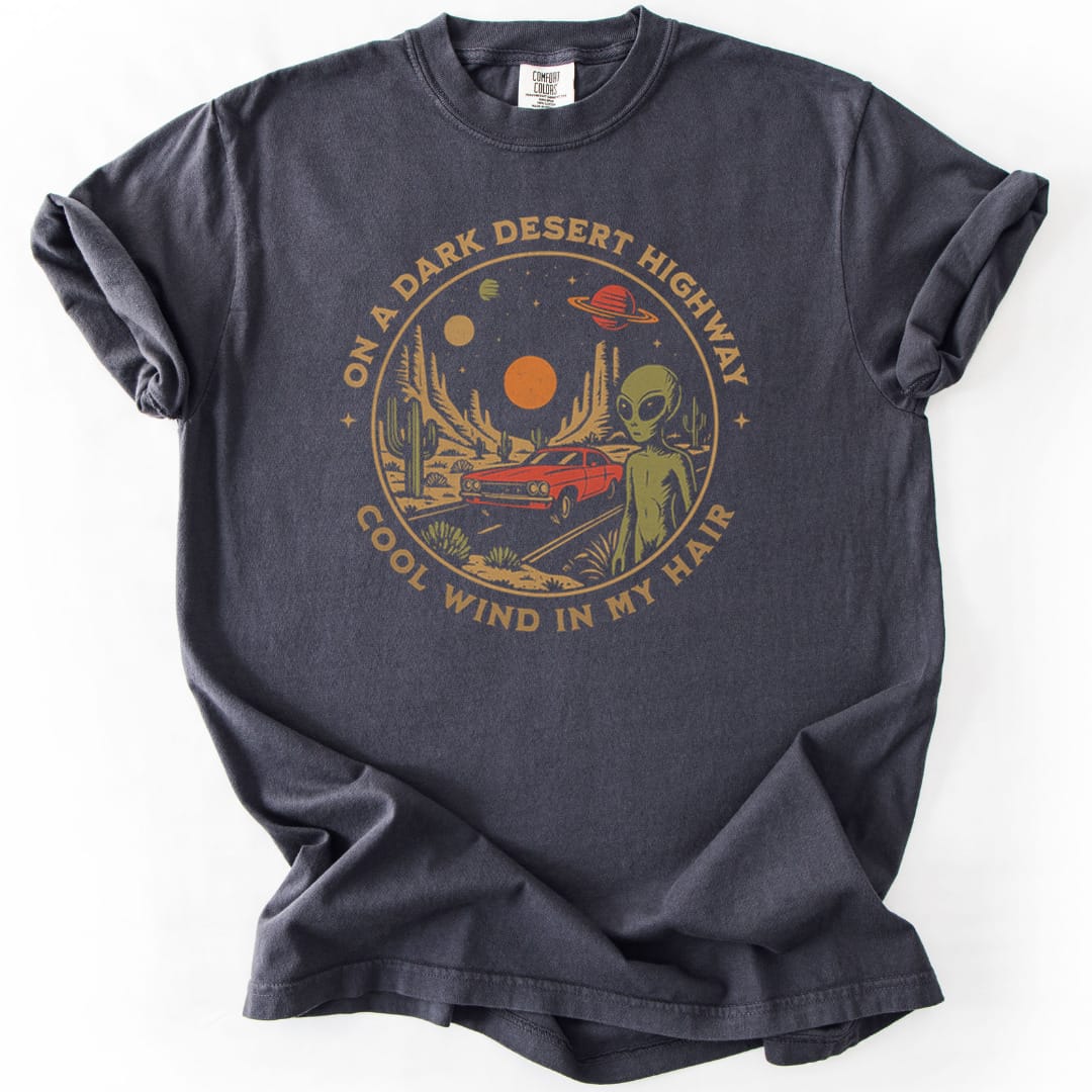 T-Shirt Graphite / S Alien Desert Highway Premium