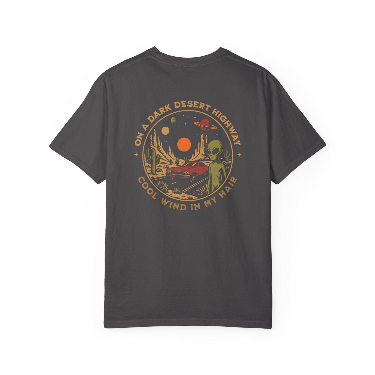 T-Shirt Graphite / S Alien Desert Highway Premium (Back Print)